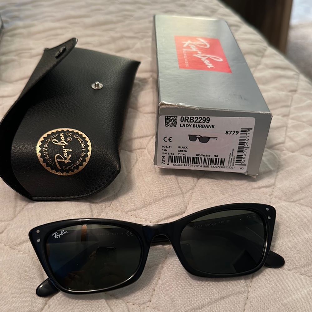 Brand new rayban “lady Burbank” never worn